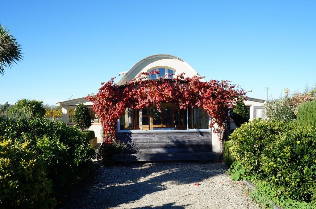 Renwick Straw Lodge Vineyard And Boutique Lodging المظهر الخارجي الصورة